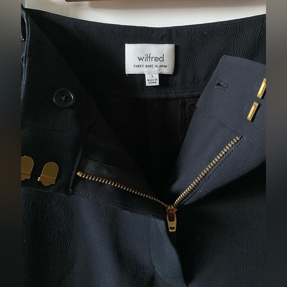 Wilfred Aritzia Black Pants Trousers Size 2 Zipper Fly Career Professional Work - Picture 3 of 3